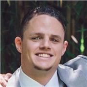 English teacher with experience in teaching young kids, college students, and a mix of adults through the online medium